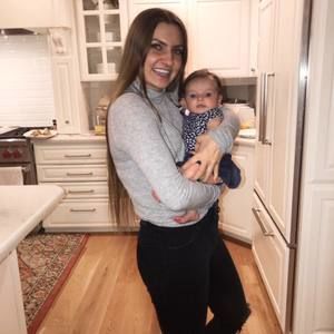 Meet your Posher, Alexis